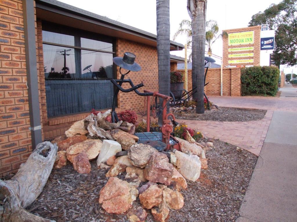 Cobar Town & Country Motor Inn Exterior foto